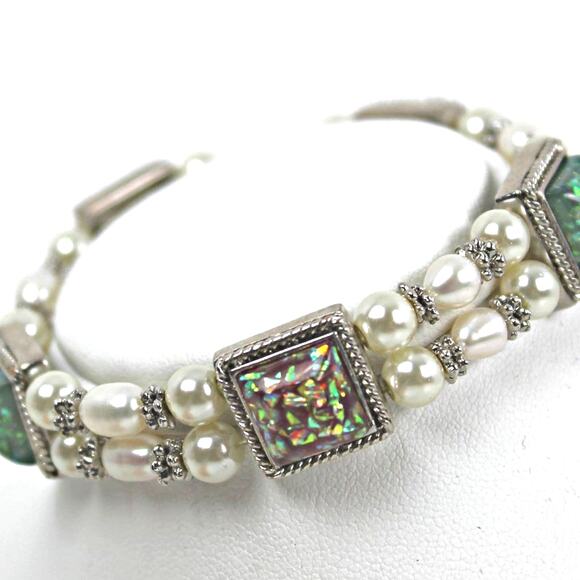 Aurora Borealis & Faux Pearls Stretch Bracelet - Picture 2 of 7